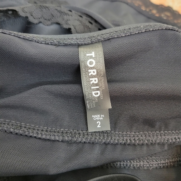 Torrid Wireless Mid Lace Trimmed Swim Dress With Brief 2X Mesh Lining UPF 50+ - Picture 10 of 12